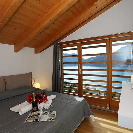 Pradello Sleeps 4 Pool Air Con 贝拉诺